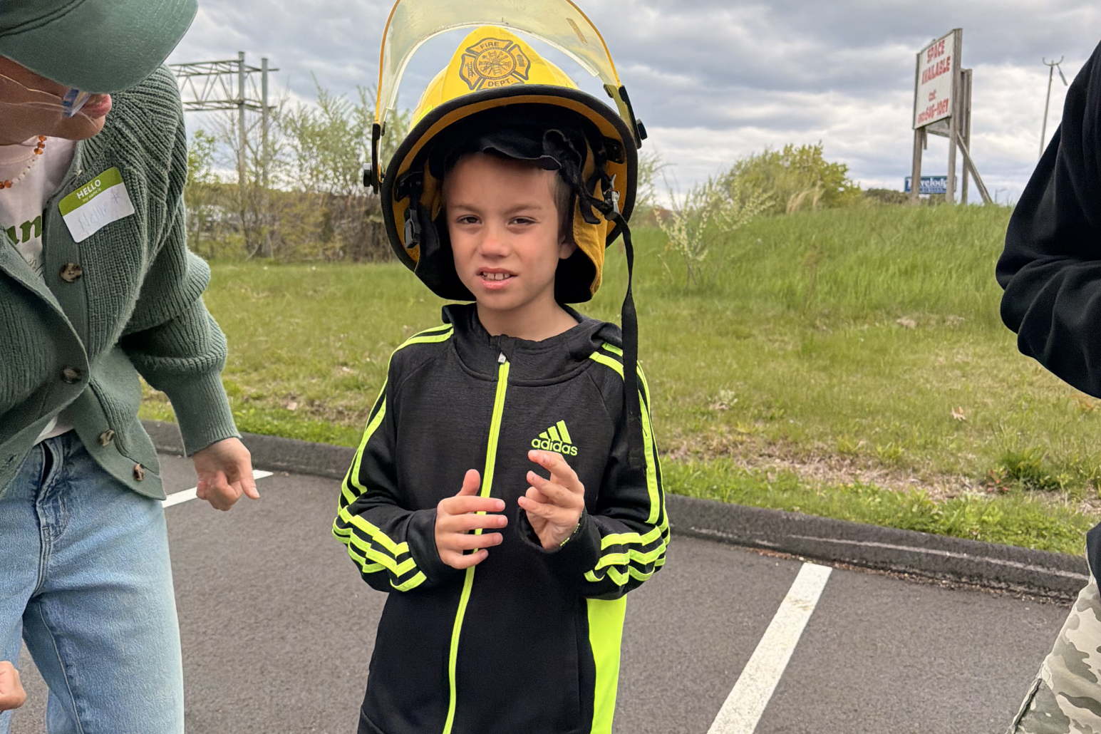 5 A child enjoying the helmet