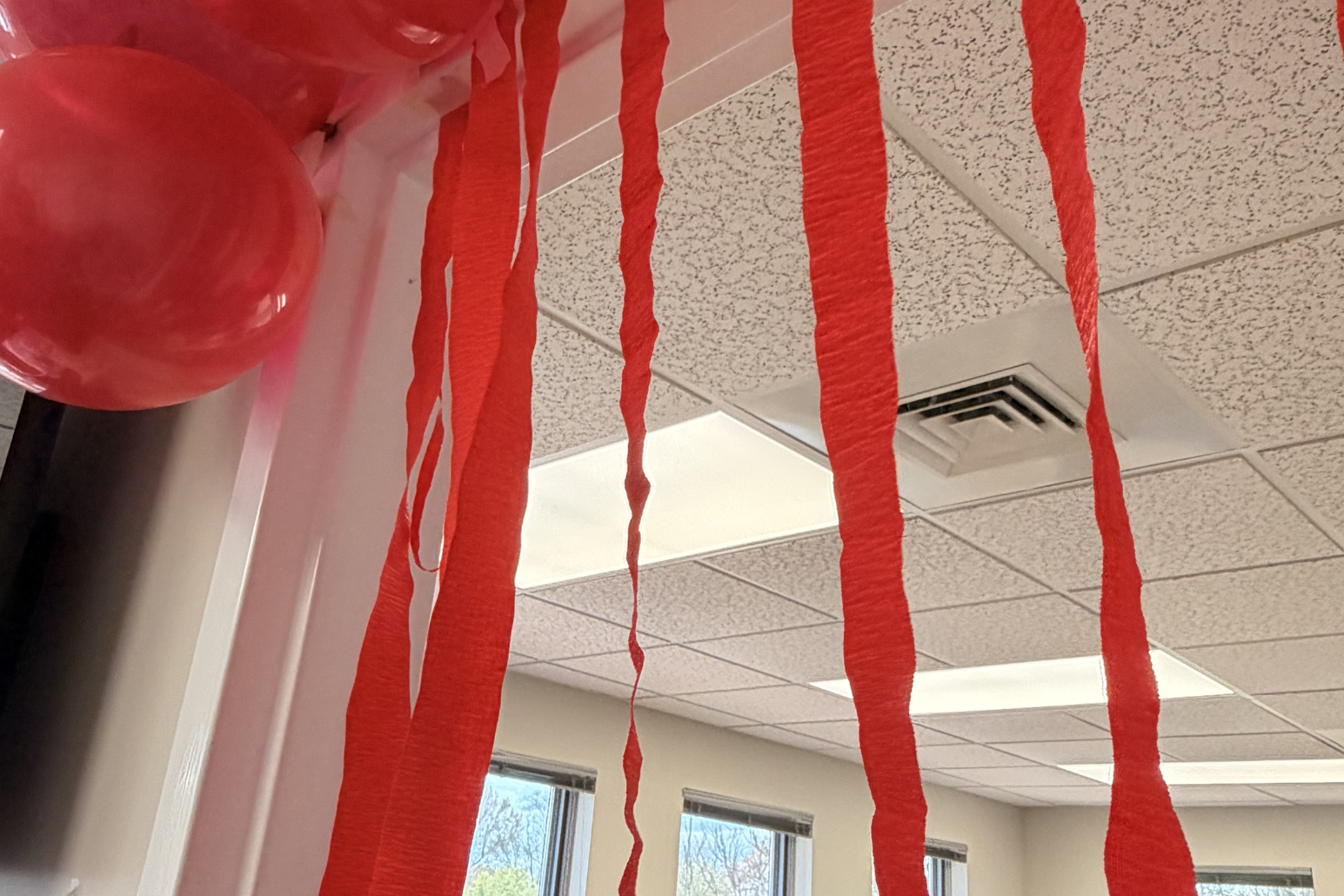 6 PT students and red room decoration